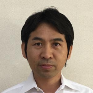 辻 修 嗣
