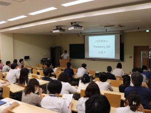 写真：佐藤講師の講演