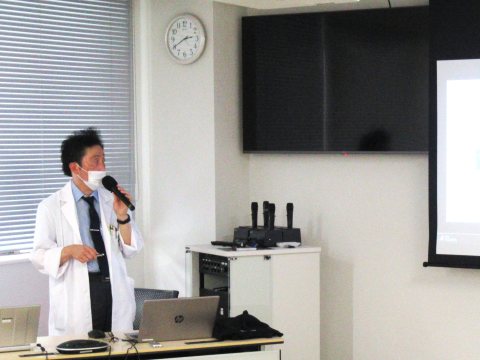 住本講師