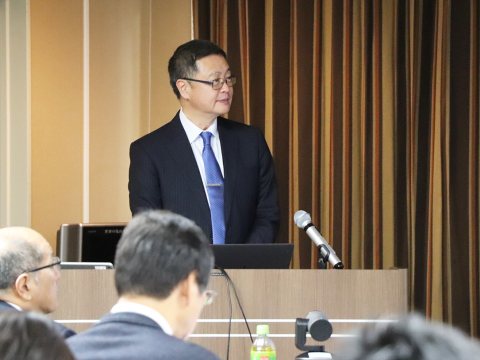 講演（角谷特任教授）