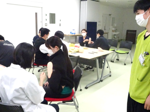 研修医向けの予防接種講習会を開催しました