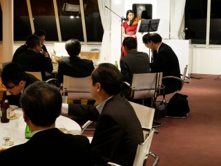 写真：部長会懇親会の様子