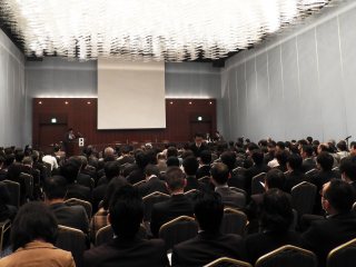 会議の様子 写真:会議の様子