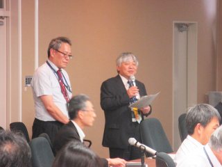 山田副学長の挨拶 写真:山田副学長の挨拶
