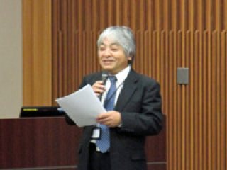 山田副学長による閉会の挨拶 写真:山田副学長による閉会の挨拶