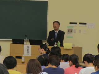 質疑応答の様子 写真:質疑応答の様子