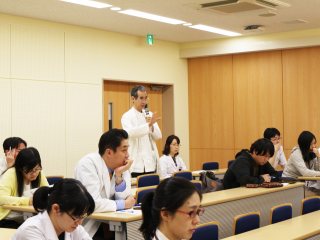質疑応答の様子 写真:質疑応答の様子