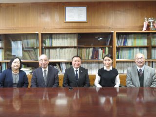 PHOTO：At the President’s room