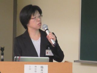 写真：上田データマネージャーの講演