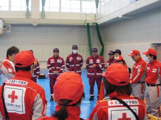訓練後の振り返り 写真:訓練後の振り返り