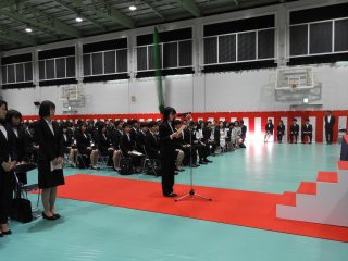 写真：入学生宣誓