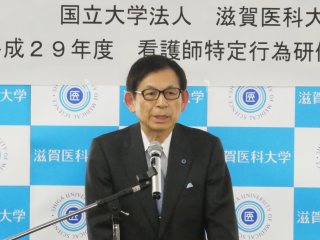 松末病院長の祝辞 写真:松末病院長の祝辞