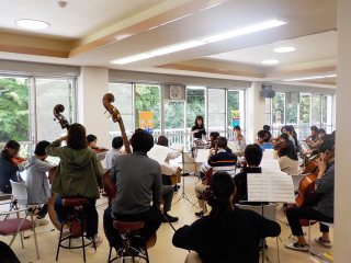 写真：管弦楽団の合同練習