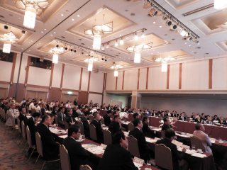 写真：会議の様子