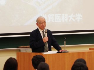 写真：塩田学長の挨拶