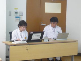 写真：左）長谷川 先生　右）寺本 先生