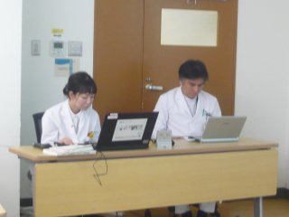 左)長谷川講師・右)寺本講師 写真:左)長谷川 先生 右)寺本 先生