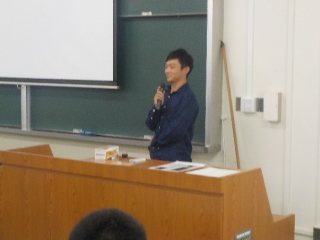 先輩からの一言の様子 写真:先輩からの一言の様子
