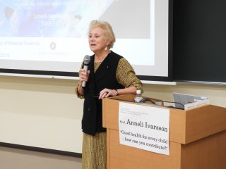 写真：講演会の様子