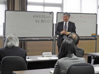 永渕講師による講演 写真:永渕講師による講演