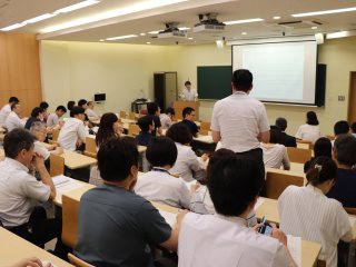 写真：質疑応答の様子