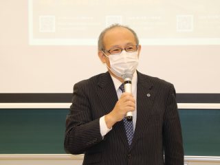 上本学長による開会の挨拶 写真:本学長による開会の挨拶