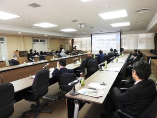 懇談会の様子 写真:懇談会の様子