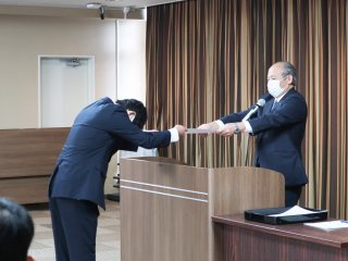 受賞の様子 写真:受賞の様子