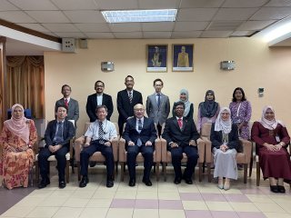 写真：マレーシア国民大学訪問の様子