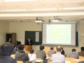 講演会の様子 講演会の様子