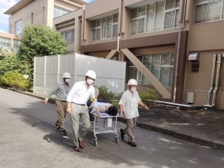負傷者搬送訓練 負傷者搬送訓練