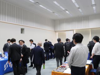 企業展示の様子