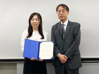 授賞式の様子 授賞式の様子