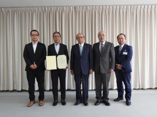 日本中央競馬会　栗東トレーニングセンター 様