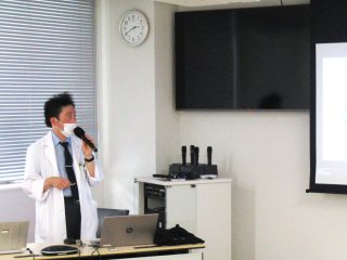 住本講師