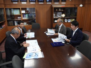懇談