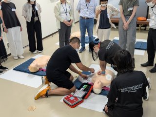 救急救命士によるデモンストレーション 救急救命士によるデモンストレーション