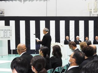慰霊の辞(上本学長)  慰霊の辞(上本学長)