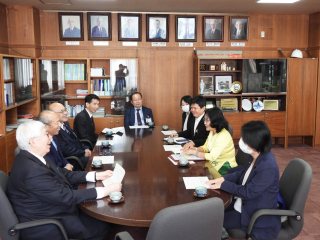 学長室での懇談