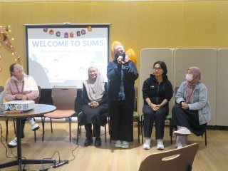 新たに来日した留学等の自己紹介