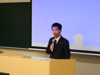 開会挨拶（本学：松浦理事）