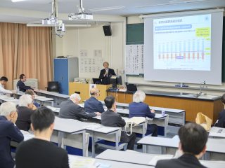 ＳＵＭＳホームカミングデー・ミーティング－ 上本学長による講演